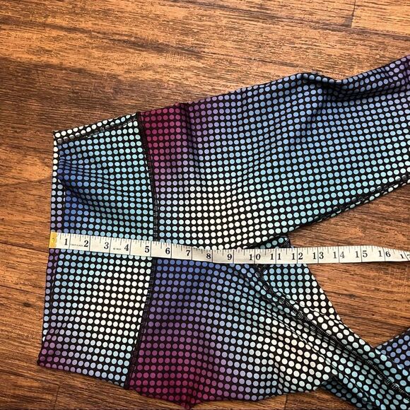 Lululemon leggings - Picture 6 of 9